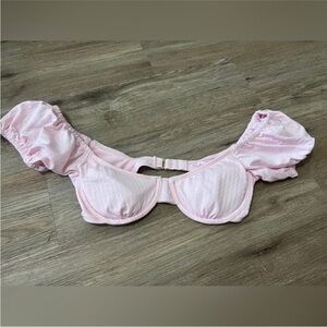 Light pink puff sleeve bikini top